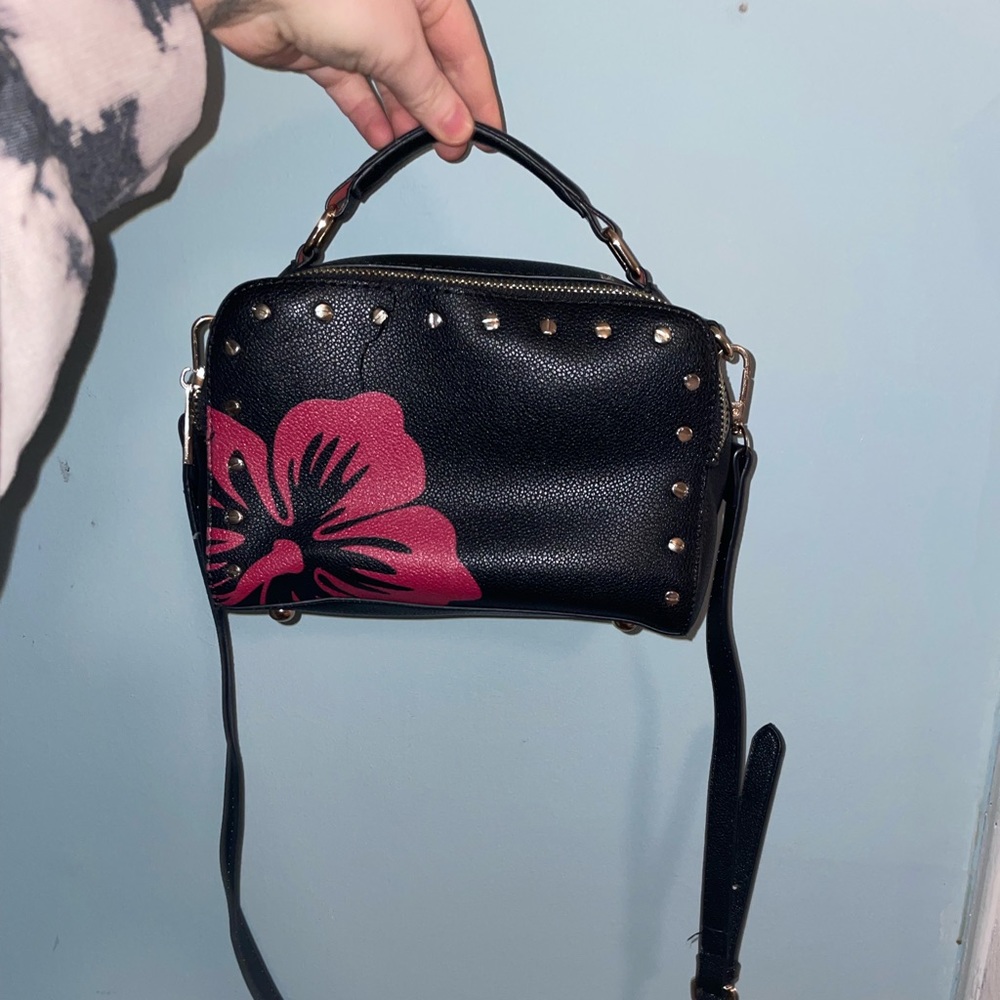 Mellow World Hibiscus Purse